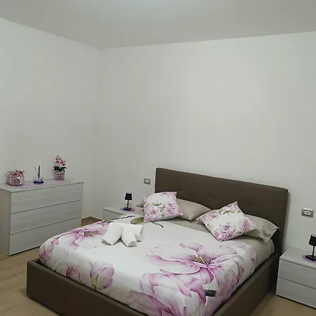 La Casetta Di Nena 3* SantʼEufemia Lamezia